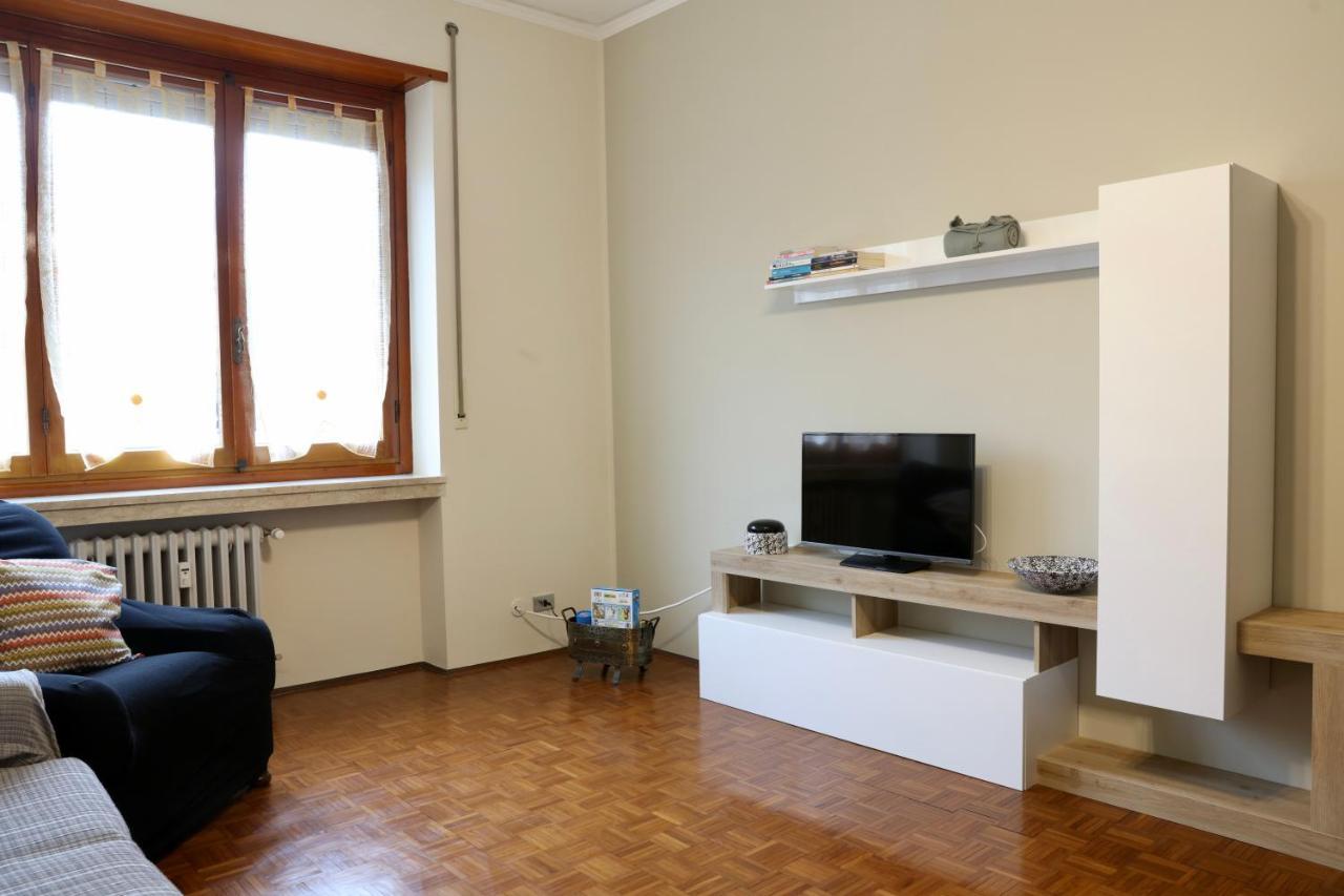 Ferienwohnung La Casa Dei Nonni - Ampio Trilocale Zona Lingotto Turin Exterior foto